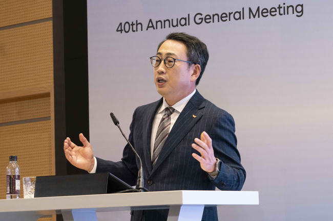 SKT, 유영상 사장 사내이사 재선임...\