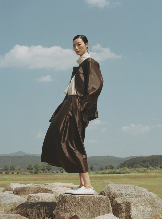 삼성물산, 르베이지 \ 은현\  캠페인 공개...황룡사지 배경 브랜드 미학 담아