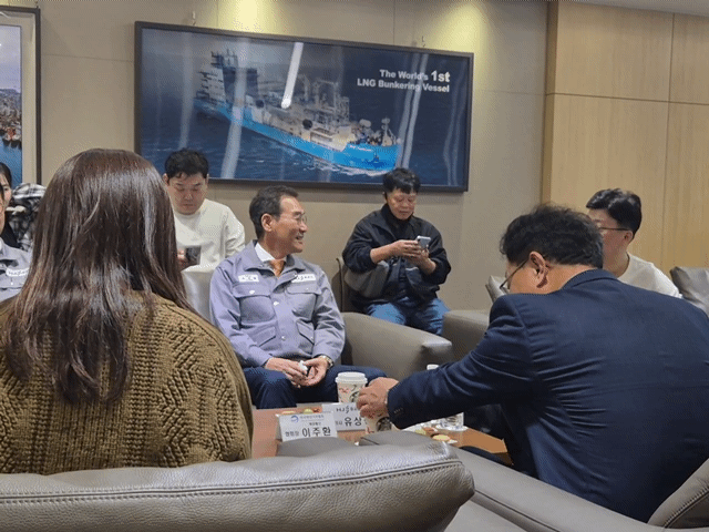 [현장]HJ중공업, \ 철의 심장\  80년 역사를 품은 영도조선소..\ 철의 DNA\  이어와