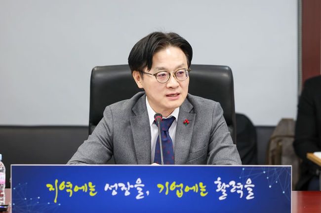 무기력한 \ 무역 보험\ ...\ 관세 암초\ 에 신음하는 수출강국 코리아