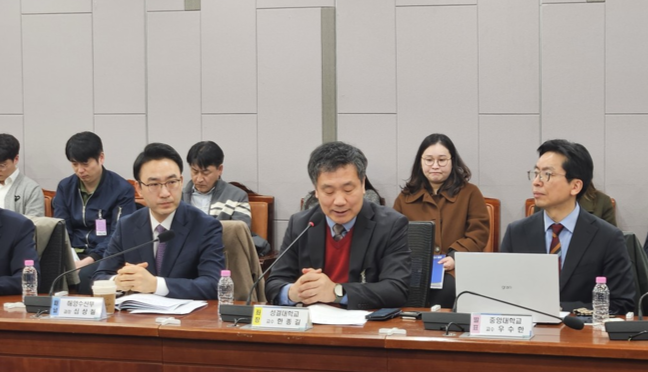 [현장] “하루 손실 10억, 안보가 뚫린다”... 국회, ‘전략상선대’ 입법 논의 본격화