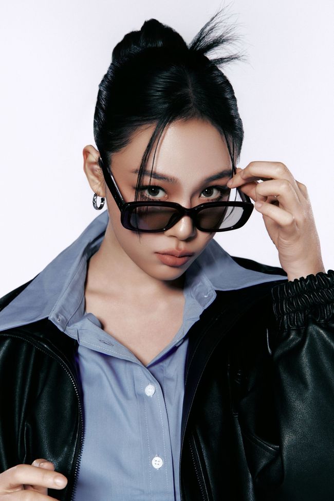리에티, 비비 모델 발탁… 26SS 캠페인 ‘마이 리얼리티’ 공개