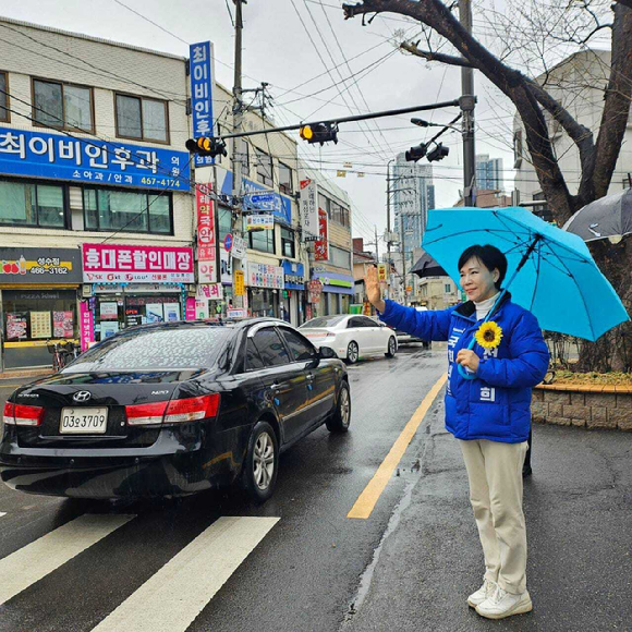 전현희 민주당 후보, 윤희숙 국민의힘에 앞서... 7%p 차이