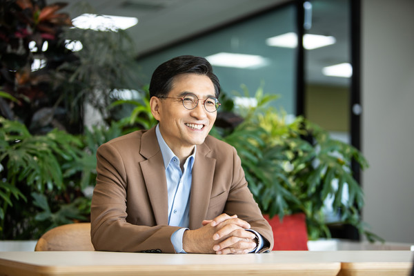 유한킴벌리 \ 우리 강산 푸르게\ , 알고 보니 ESG 원조였네... \ 40년 나무심기\  관심↑