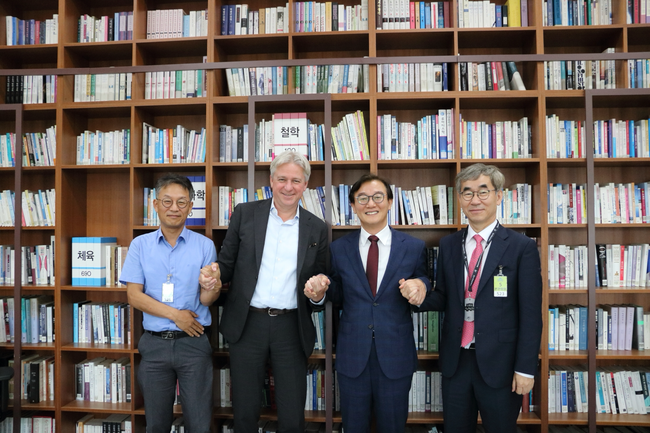 대한출판문화협회, 국내 첫 \ 부산국제아동도서전\  개최...\