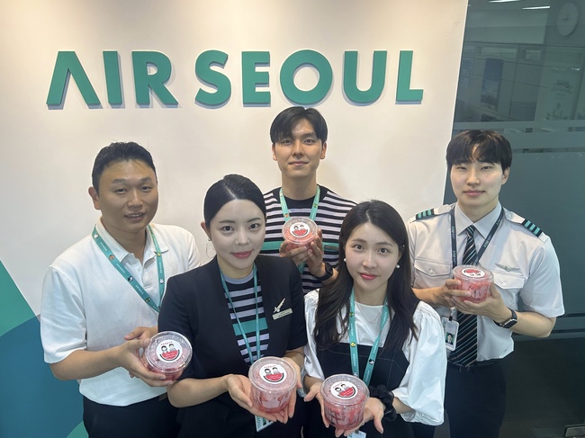 [유통 레이더] 임직원들 기력 회복 위한 복지행사 진행...코웨이·아워홈·에어서울
