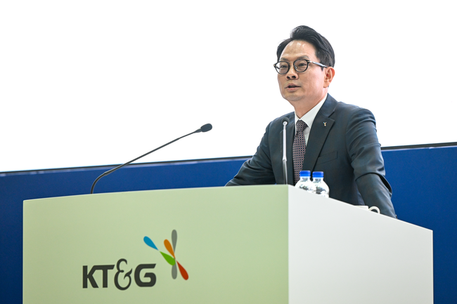 KT&G, \