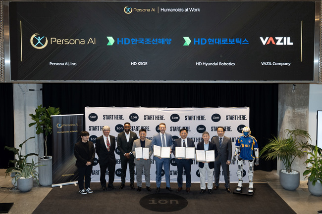 HD현대, AI 휴머노이드로 조선소 혁명 예고...국내 첫 용접 로봇 개발