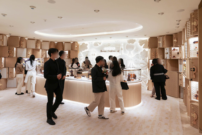 신세계백화점 본점, 국내 최고 럭셔리 맨션으로 재탄생